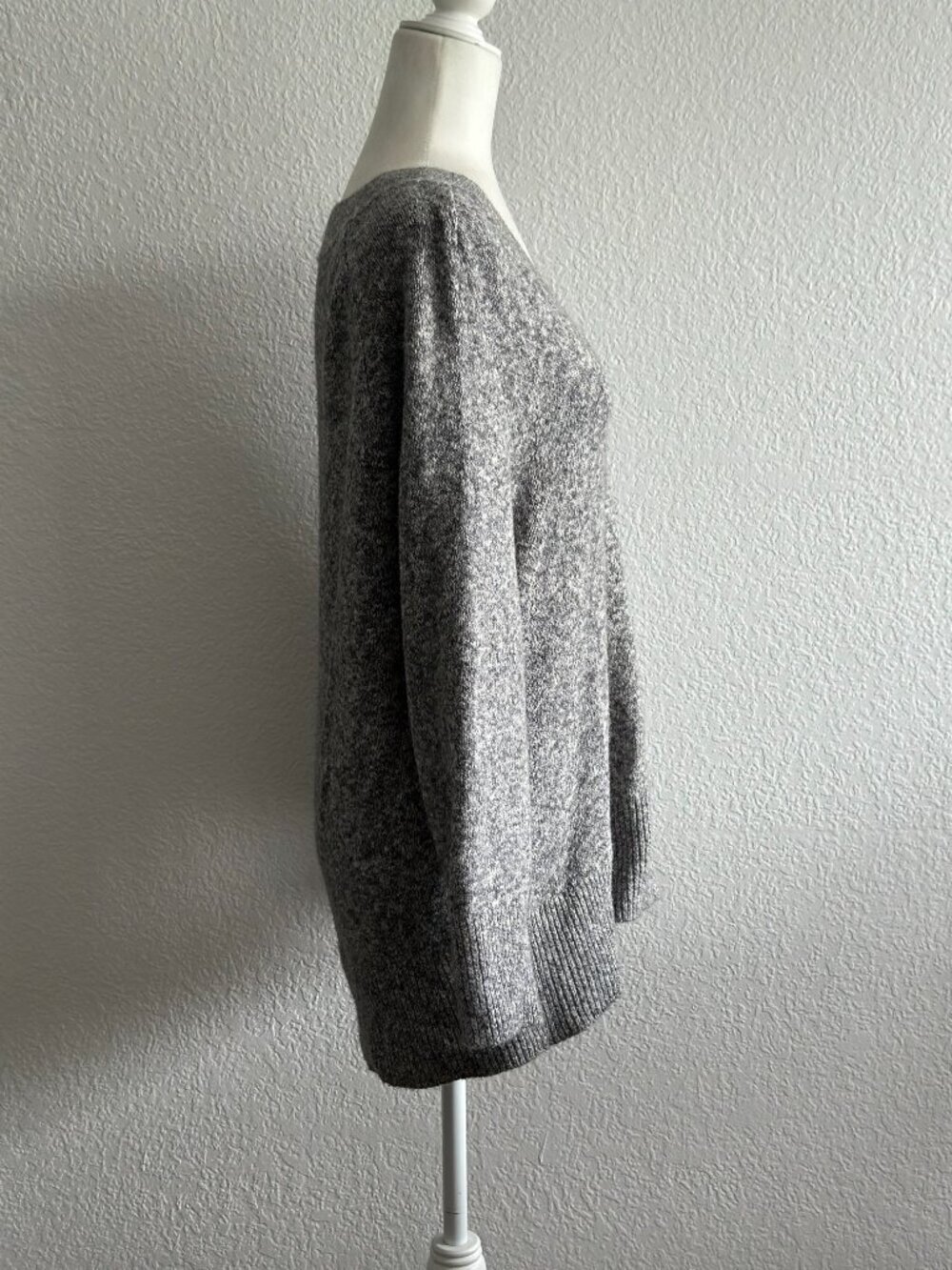 A New Day Gray Marled V-Neck Knit Sweater XS Cozy Soft Casual Pullover - Picture 5 of 7